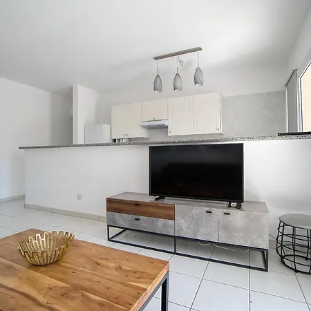 Iris Village Block 12-105 Appartamento